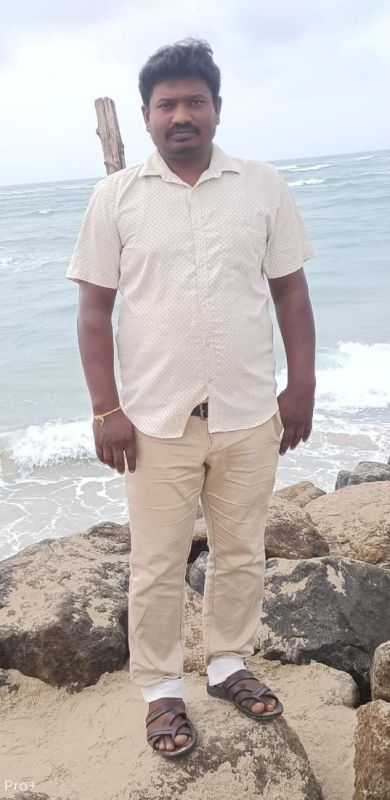 B. சுந்தர மூர்த்தி (எ) சீனிவாசன் 
